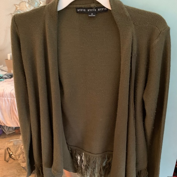 Cardigan - Picture 1 of 1